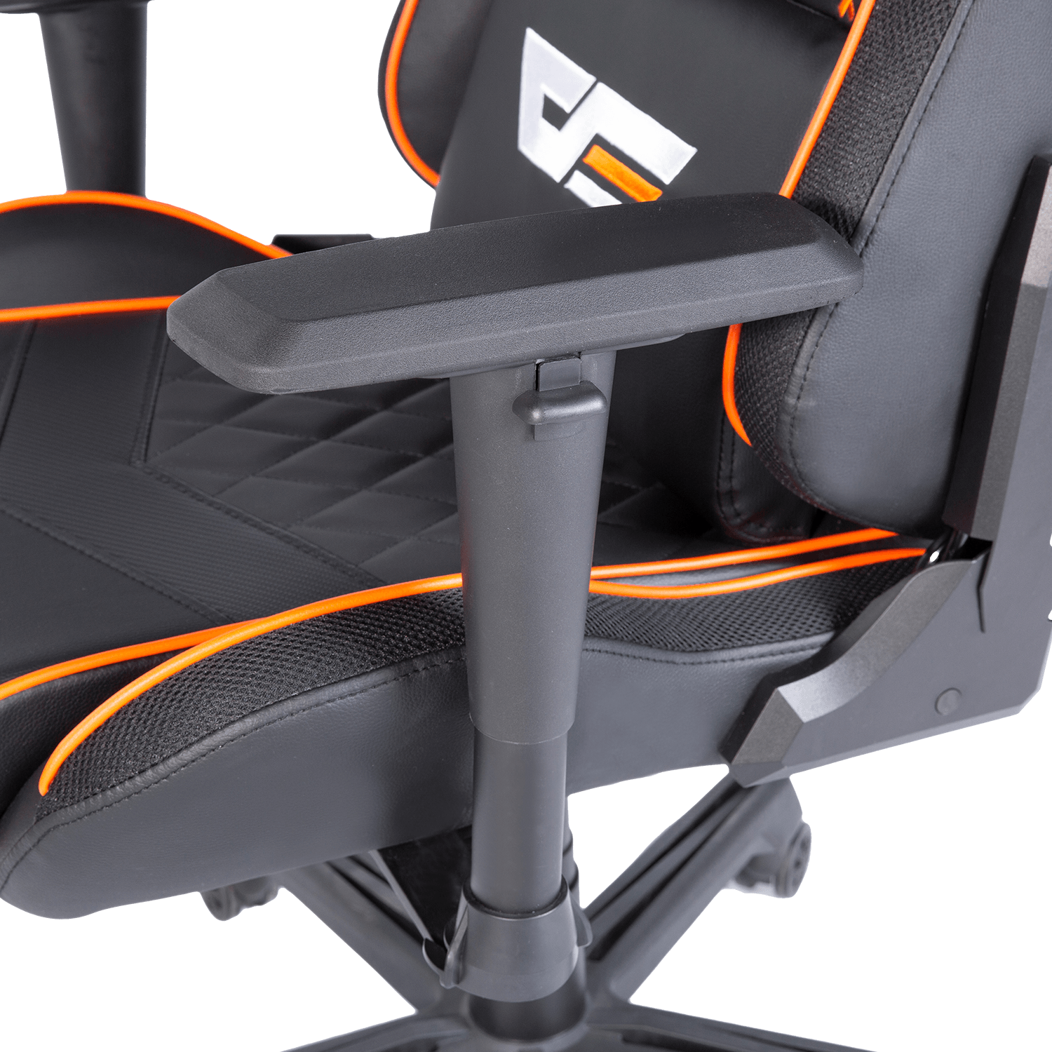 RC650 Gaming Armchair