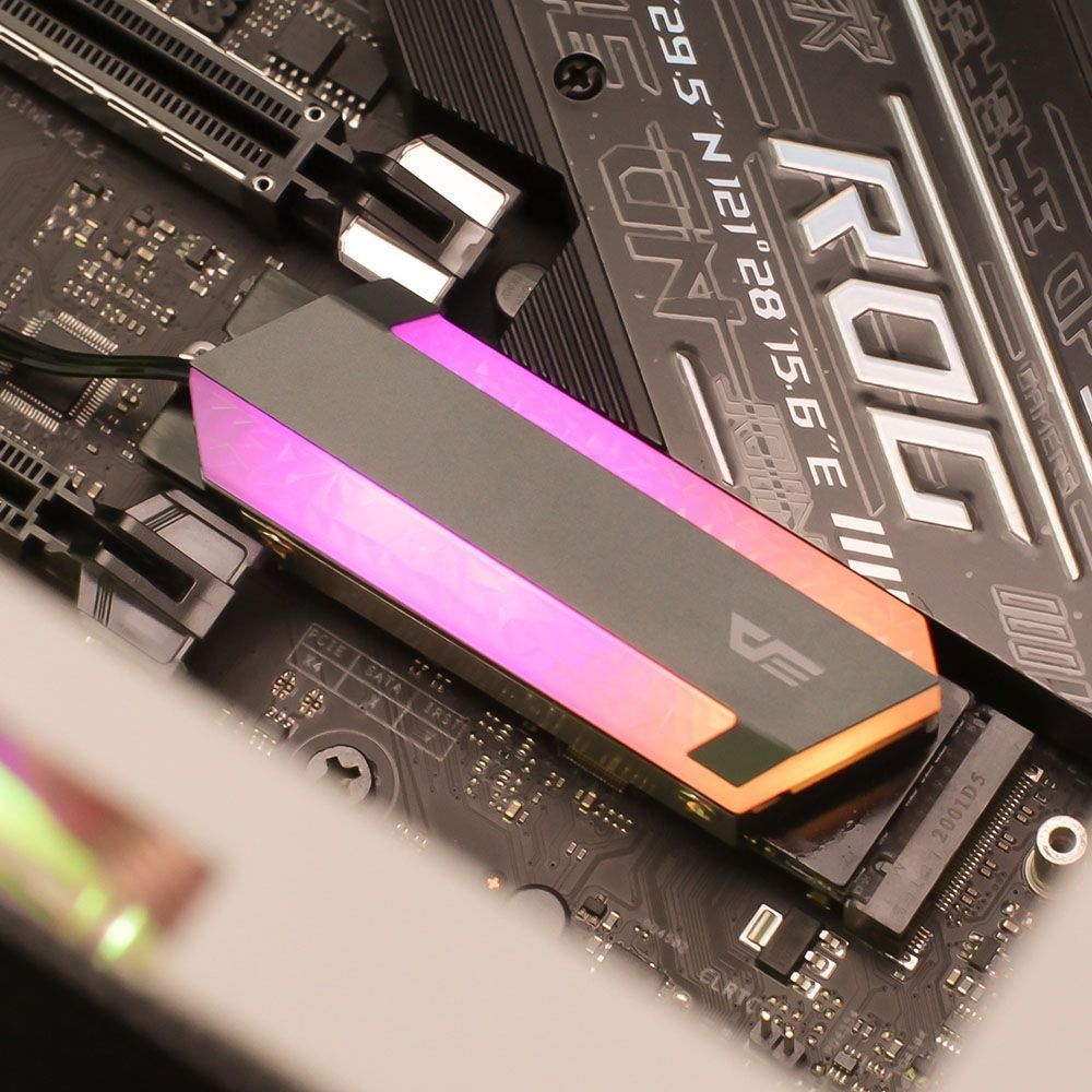 DM4 M.2 SSD A-RGB Heatspreader